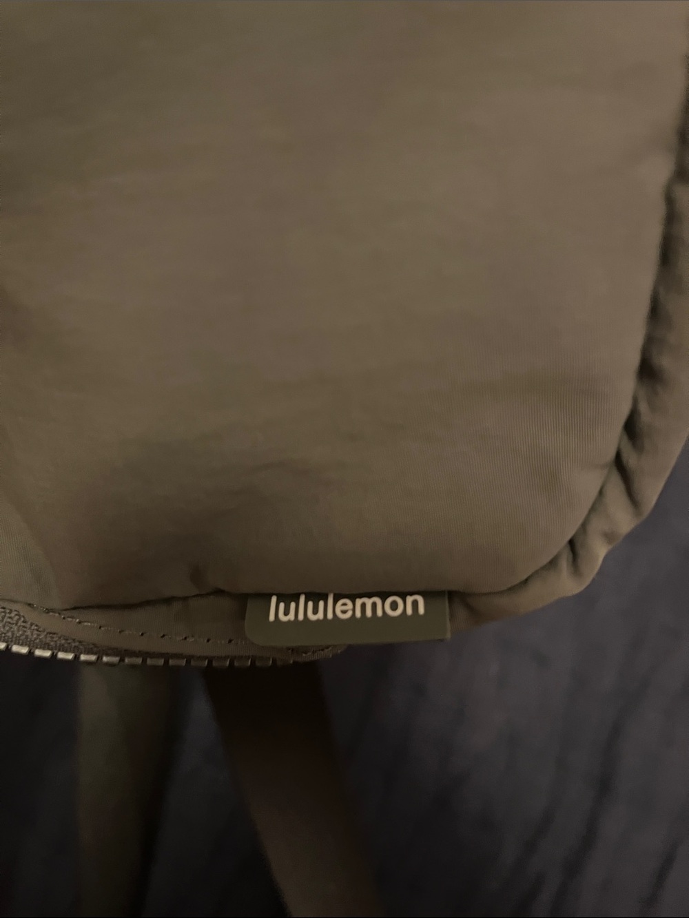 lululemon athletica Olive Belt Bag with Adjustable Strap - Picture 4 of 4